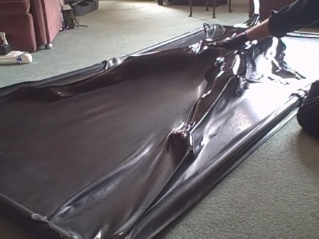 Fi In The Latex Vac Bed