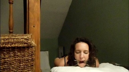 Queen of Self-bondage and Solo Breath Play - Ringgagged And Drooling Everywhere Queen of Self-bondage and Solo Breath Play - Ringgagged And Drooling Everywhere