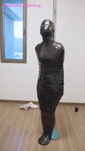 Breathplay Xiaomeng - Xiaomeng Tape Mummification Practice Breathplay Xiaomeng - Xiaomeng Tape Mummification Practice