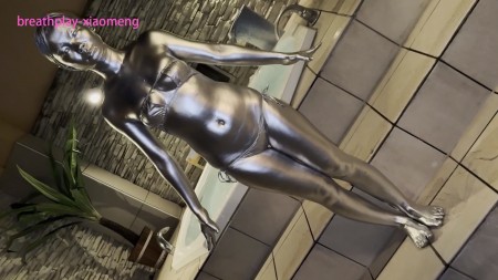 Breathplay Xiaomeng - Xiaomeng Experiencing Bling Silver Body Painting Breathplay Xiaomeng - Xiaomeng Experiencing Bling Silver Body Painting